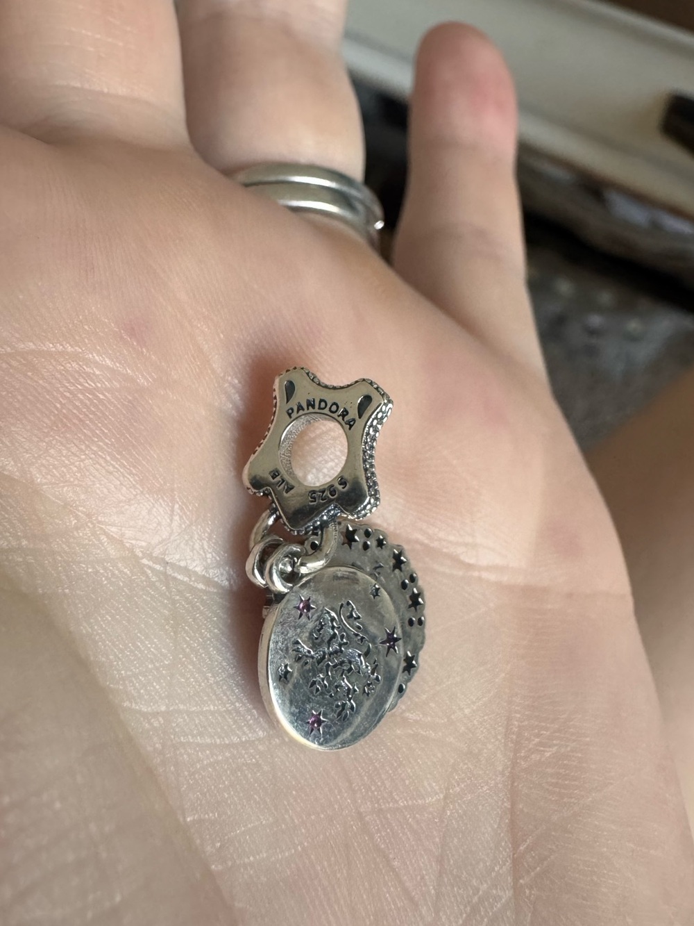 New Pandora Harry Potter Gryffindor Charm - Picture 5 of 6